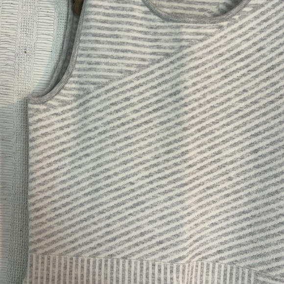 ATHLETA CHILLS AND VALLEY SWEATER DRESS SIZE S - Picture 5 of 7